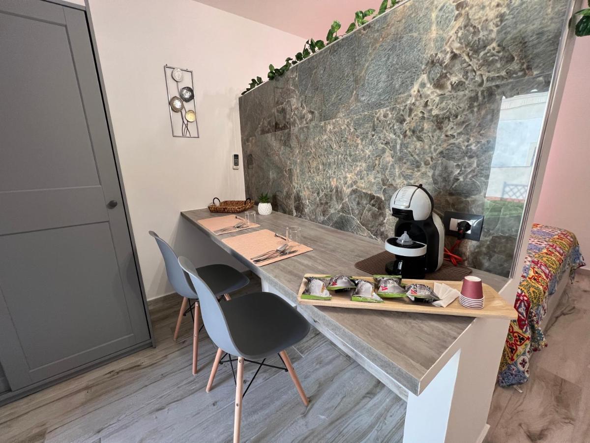 Apartmán Loft Con Terrazzo A Livello Stazione Lecce Exteriér fotografie